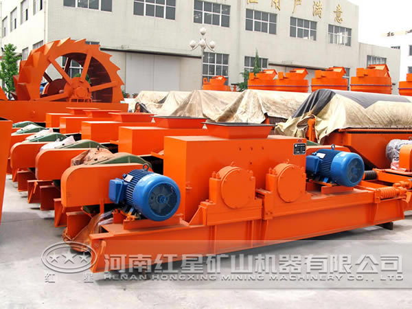 對輥破碎機廠區(qū) 對輥破碎機廠區(qū)