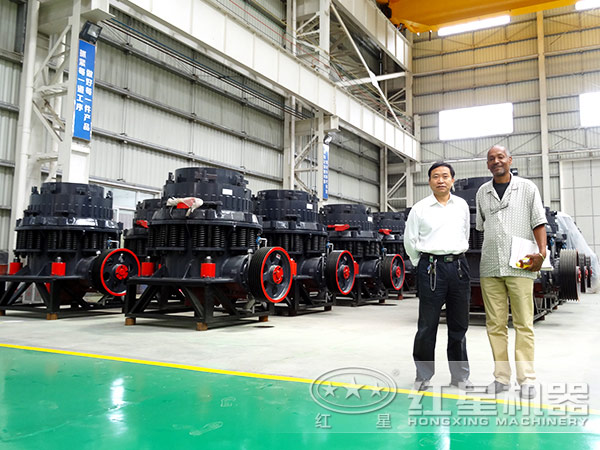 時產(chǎn)300噸液壓圓錐破碎機(jī)性價比高 時產(chǎn)300噸液壓圓錐破碎機(jī)性價比高