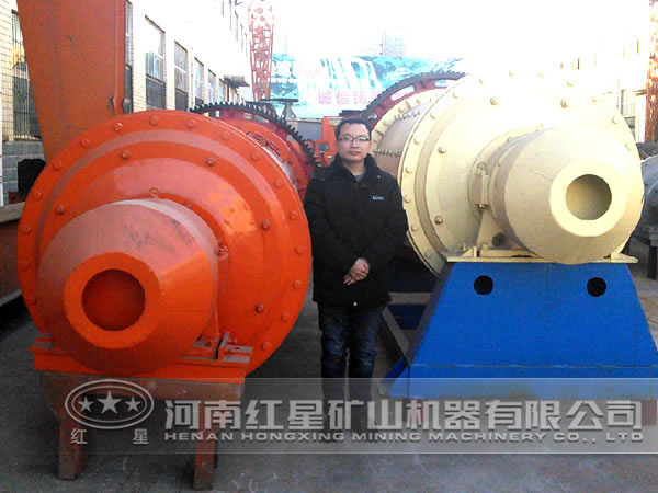 鋇長石球磨機(jī)型號 鋇長石球磨機(jī)型號