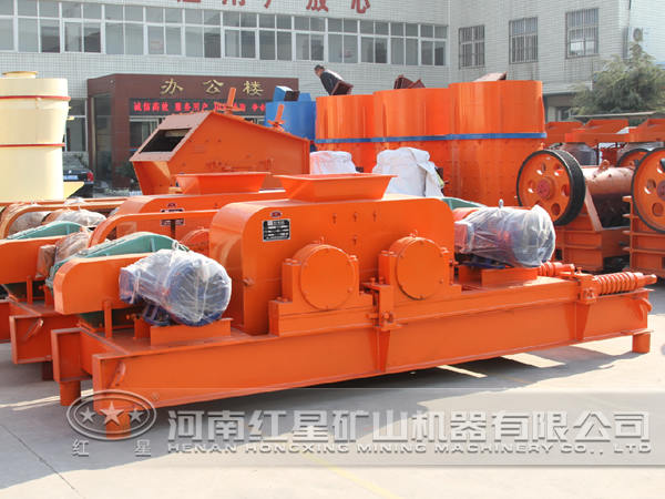 藍(lán)閃石對(duì)輥式破碎機(jī)價(jià)格 藍(lán)閃石對(duì)輥式破碎機(jī)價(jià)格