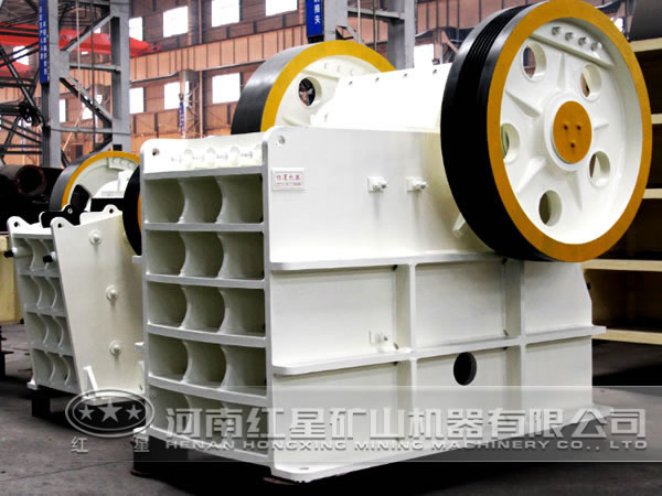 高嶺石顎式破碎機(jī) 高嶺石顎式破碎機(jī)