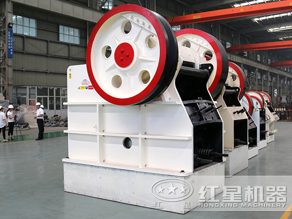 時產(chǎn)1400噸顎式碎石機(jī)產(chǎn)量 時產(chǎn)1400噸顎式碎石機(jī)產(chǎn)量