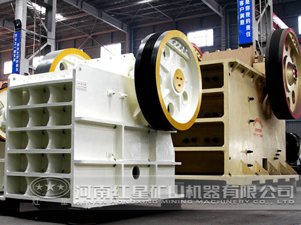 隧道洞渣鄂式碎石機(jī)價(jià)格 隧道洞渣鄂式碎石機(jī)價(jià)格