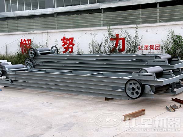 皮帶輸送機(jī)廠區(qū) 皮帶輸送機(jī)廠區(qū)