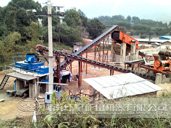 制砂生產(chǎn)線現(xiàn)場 制砂生產(chǎn)線現(xiàn)場