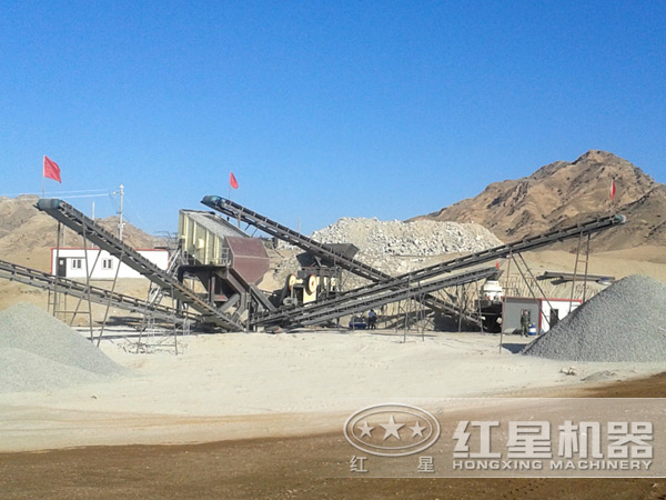 制砂生產(chǎn)線現(xiàn)場 制砂生產(chǎn)線現(xiàn)場