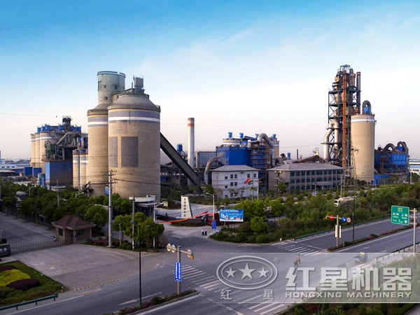 水泥生產(chǎn)線現(xiàn)場(chǎng) 水泥生產(chǎn)線現(xiàn)場(chǎng)