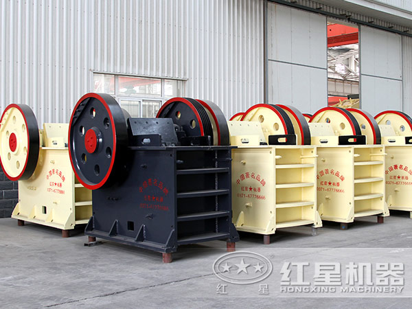 900/1060鄂式破碎機(jī) 900/1060鄂式破碎機(jī)