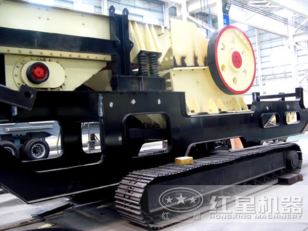 履帶式移動(dòng)破碎機(jī) 履帶式移動(dòng)破碎機(jī)