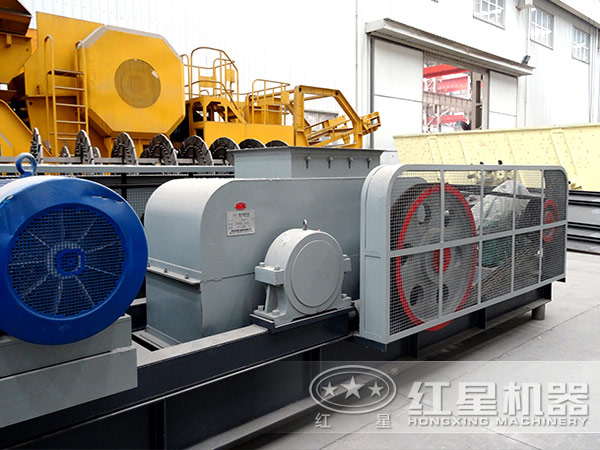 小型對輥破碎機(jī) 小型對輥破碎機(jī)