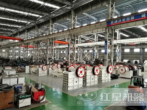 鄂式碎石機(jī) 鄂式碎石機(jī)