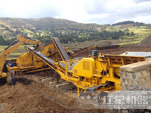 紅星流動式石料粉碎機(jī) 紅星流動式石料粉碎機(jī)