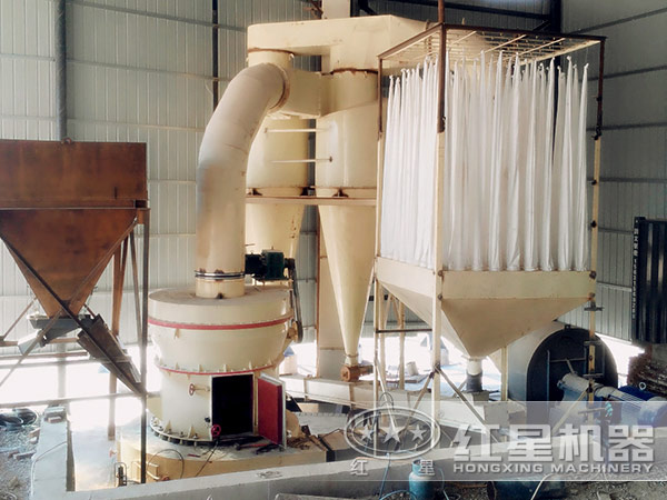 磨粉機作業(yè)現(xiàn)場