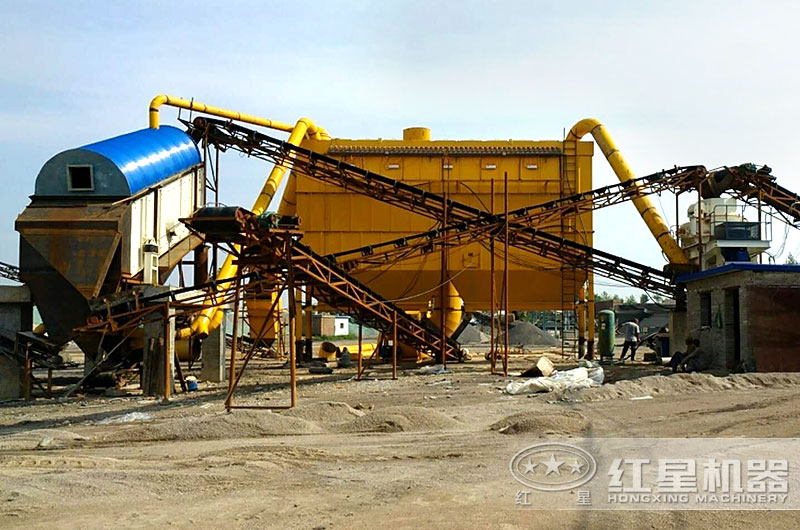 砂石生產(chǎn)線(xiàn)生產(chǎn)現(xiàn)場(chǎng)