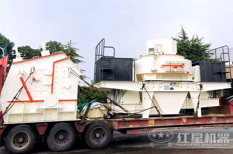 石料生產(chǎn)線(xiàn)發(fā)貨現(xiàn)場(chǎng)