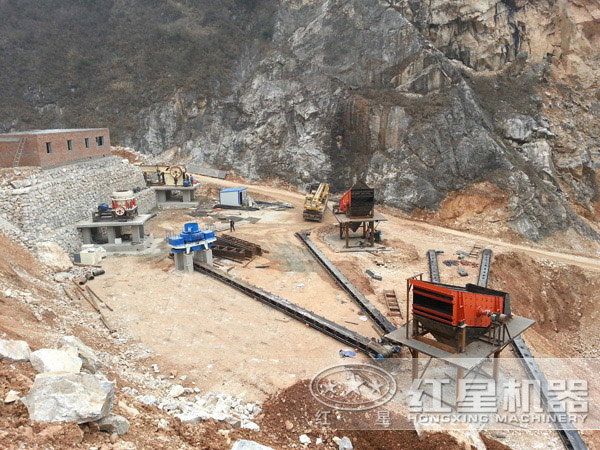 350tph沖擊式制砂機生產(chǎn)現(xiàn)場 350tph沖擊式制砂機生產(chǎn)現(xiàn)場