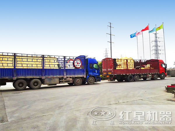 發(fā)往江蘇的鄂式破碎機(jī)生產(chǎn)線 發(fā)往江蘇的鄂式破碎機(jī)生產(chǎn)線