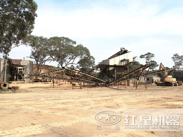 湖南時(shí)產(chǎn)200噸石灰石破碎生產(chǎn)線 湖南時(shí)產(chǎn)200噸石灰石破碎生產(chǎn)線