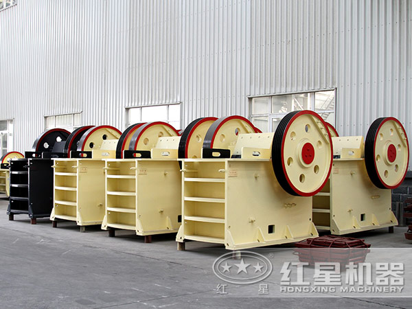 新型環(huán)保鄂式破碎機 新型環(huán)保鄂式破碎機