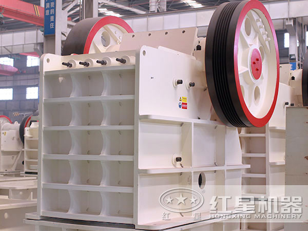 石料制砂生產(chǎn)線設(shè)備-顎式破碎機 石料制砂生產(chǎn)線設(shè)備-顎式破碎機