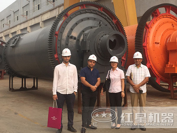 客戶來廠參觀設備 客戶來廠參觀設備