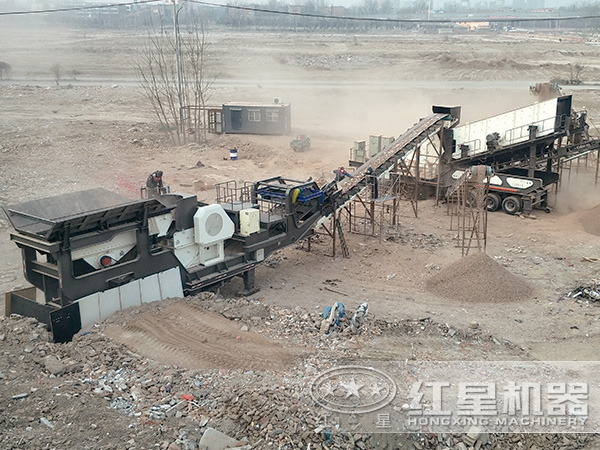 建筑廢料破碎現(xiàn)場(chǎng) 建筑廢料破碎現(xiàn)場(chǎng)