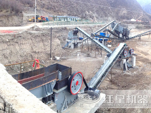 石屑制砂生產(chǎn)線現(xiàn)場 石屑制砂生產(chǎn)線現(xiàn)場