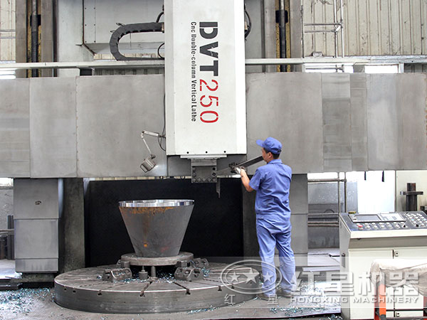 大型設(shè)備生產(chǎn)車(chē)間 大型設(shè)備生產(chǎn)車(chē)間