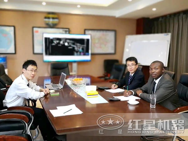 來廠咨詢、了解設(shè)備的客戶