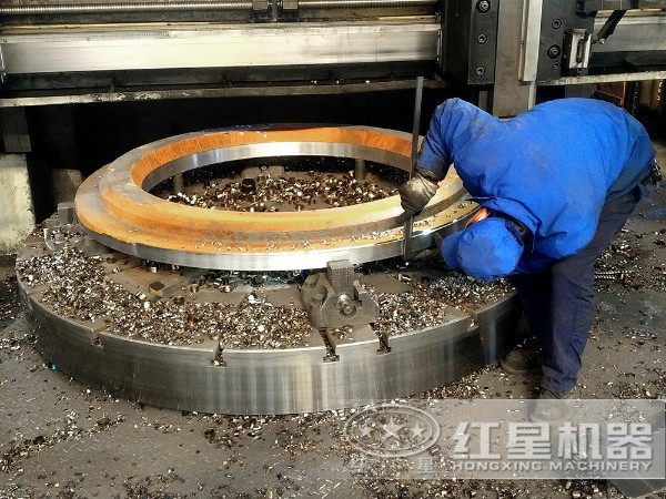 技術(shù)人員對于設(shè)備配件進(jìn)行嚴(yán)格把控 技術(shù)人員對于設(shè)備配件進(jìn)行嚴(yán)格把控