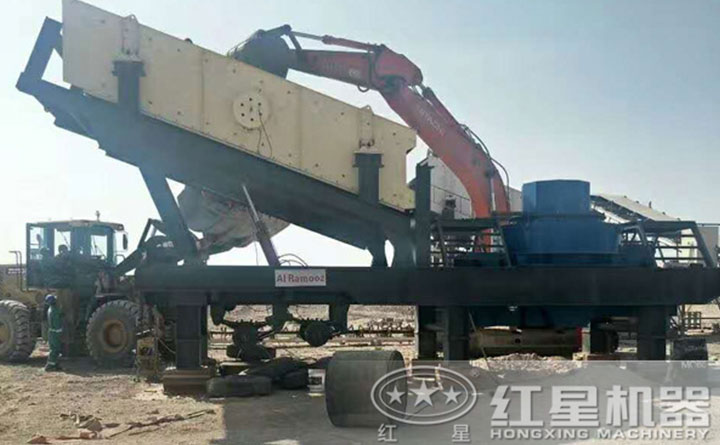 時產(chǎn)50噸小型移動一體式制砂機生產(chǎn)現(xiàn)場