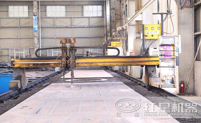 紅星大型設(shè)備生產(chǎn)車間 紅星大型設(shè)備生產(chǎn)車間