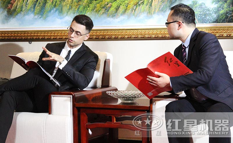 客戶(hù)來(lái)廠(chǎng)參觀(guān)、了解設(shè)備