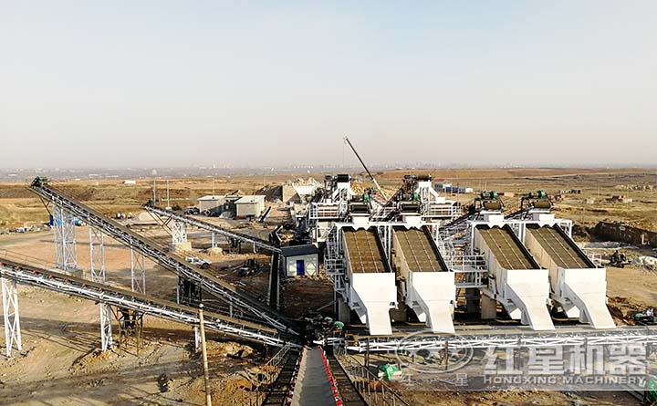 石子篩分機(jī)客戶現(xiàn)場 石子篩分機(jī)客戶現(xiàn)場