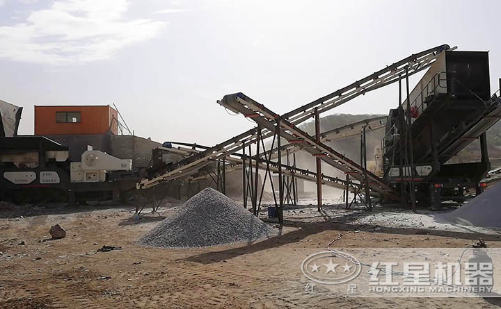 移動石料機客戶現(xiàn)場 移動石料機客戶現(xiàn)場