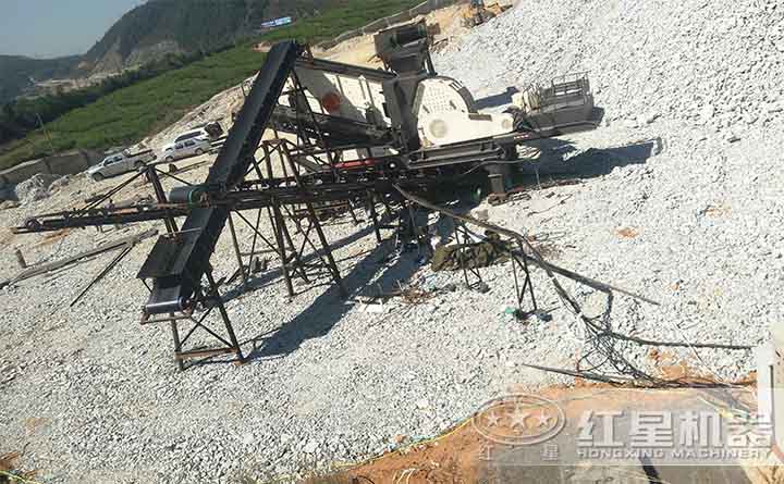 移動式錘石機客戶現(xiàn)場 移動式錘石機客戶現(xiàn)場