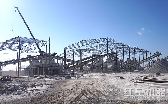 時產(chǎn)1000噸石料生產(chǎn)線現(xiàn)場 時產(chǎn)1000噸石料生產(chǎn)線現(xiàn)場