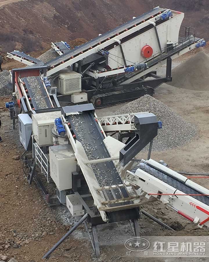 履帶移動制砂現(xiàn)場 履帶移動制砂現(xiàn)場