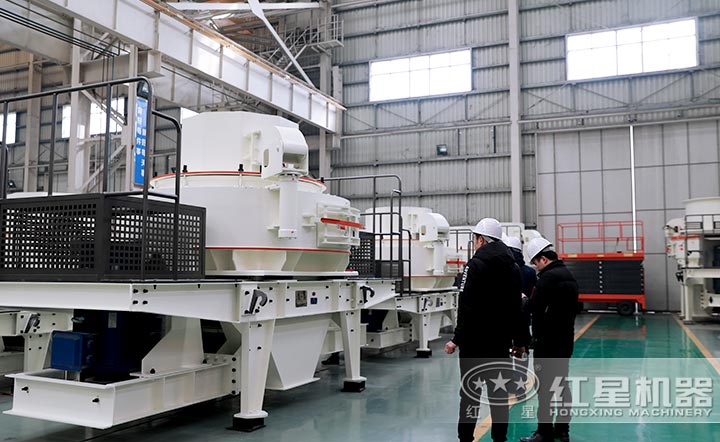 客戶(hù)來(lái)廠參觀考察制砂設(shè)備