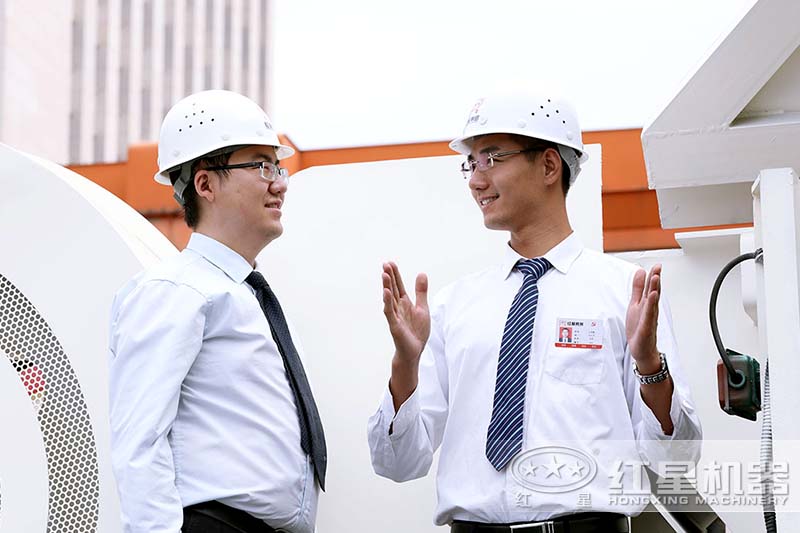 紅星專業(yè)經(jīng)理為客戶設計設備方案 紅星專業(yè)經(jīng)理為客戶設計設備方案