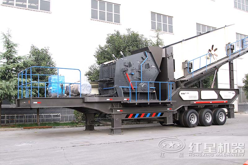 移動反擊式破碎、篩分機設備實拍圖