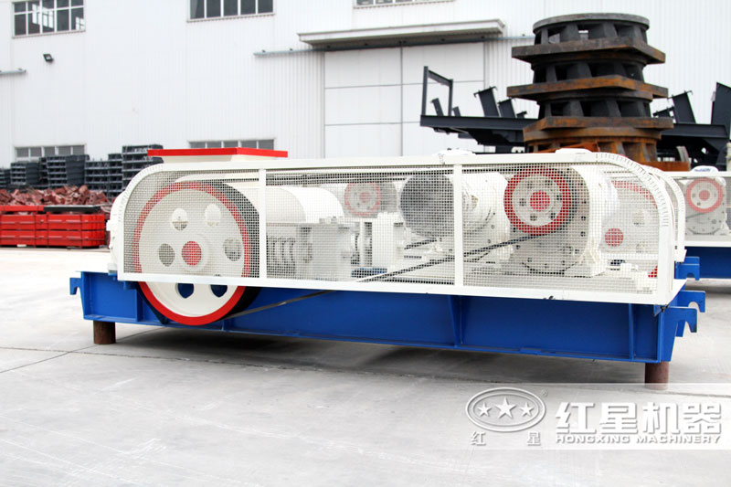 對(duì)輥式破碎機(jī) 對(duì)輥式破碎機(jī)