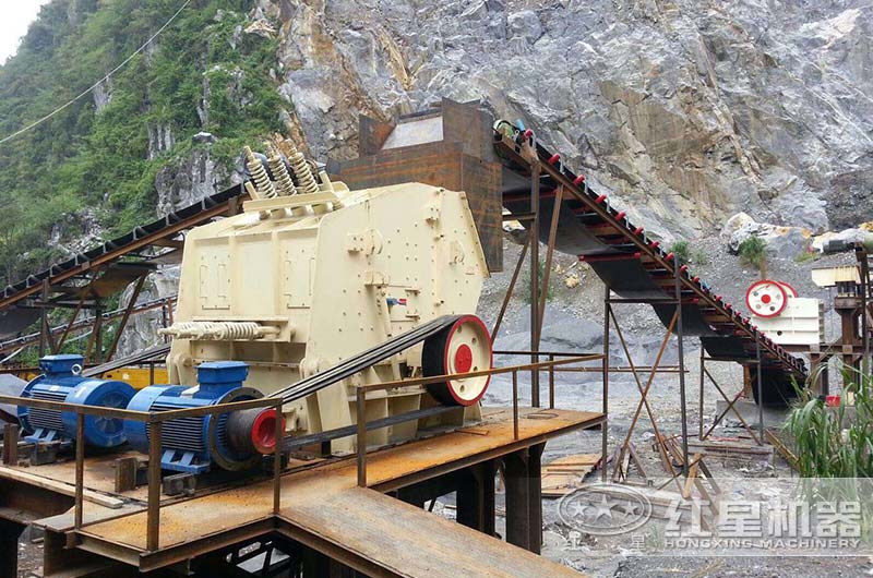 細(xì)碎生產(chǎn)現(xiàn)場(chǎng) 細(xì)碎生產(chǎn)現(xiàn)場(chǎng)