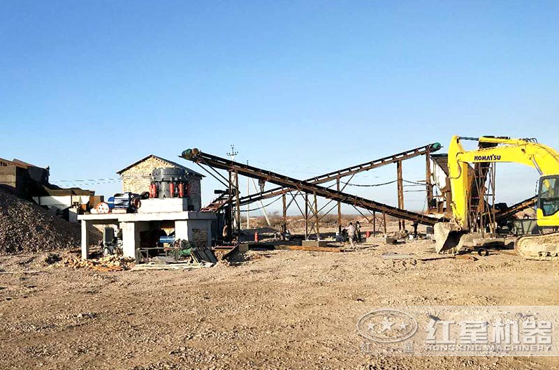 制砂生產(chǎn)現(xiàn)場(chǎng) 制砂生產(chǎn)現(xiàn)場(chǎng)